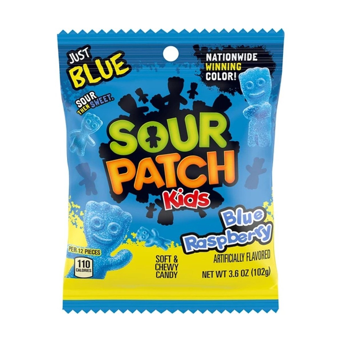 Un emballage bleu et jaune sur fond blanc avec des bonbons en forme de petits bonhommes bleu