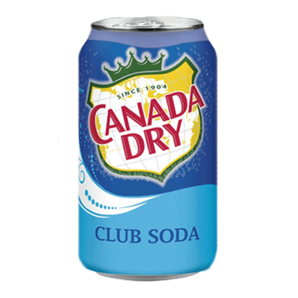 Une canette bleue sur fond blanc avec la carte du Canada en blanc sur un badge jaune avec des contours verts